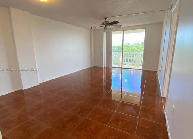 Property at 15600 NW 7th Ave #520, Miami, FL 33169, 1 bed, 1 bath