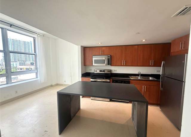 Property at 111 E Flagler St #805, Miami, FL 33131, 2 beds, 1 bath