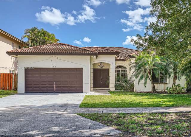 Property at 13949 SW 160th Ct, Miami, FL 33196, 4 beds, 2 baths