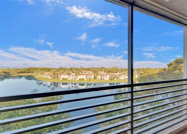 Property at 901 Colony Point Cir #511, Pembroke Pines, FL 33026, 2 beds, 2 baths