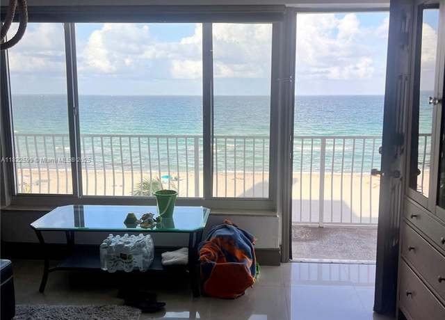 Property at 300 Oregon St #506, Hollywood, FL 33019, 1 bed, 1 bath