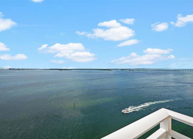 Property at 770 Claughton Island Dr #1915, Miami, FL 33131, 2 beds, 2 baths