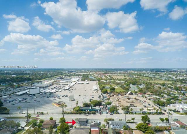 Property at 1118 NW 31 Ave, Fort Lauderdale, FL 33311, 2 beds, 16 baths