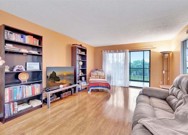 Property at 10568 E Clairmont Cir #303, Tamarac, FL 33321, 2 beds, 2 baths