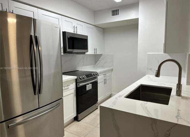 Property at 15221 SW 80th St #304, Miami, FL 33193, 2 beds, 2 baths