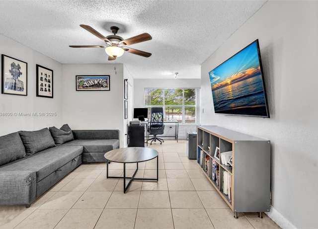 Property at 12510 Vista Isles Dr #1216, Sunrise, FL 33325, 1 bed, 1 bath