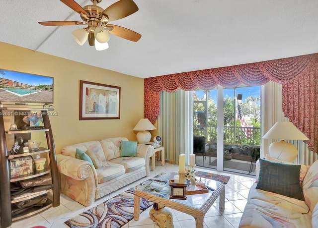 Property at 1710 NE 191st St Unit 117-3, Miami, FL 33179, 1 bed, 1.5 baths