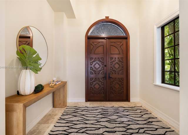 Property at 7250 Erwin Rd, Coral Gables, FL 33143, 5 beds, 4.5 baths