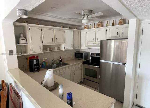 Property at 201 180th Dr #411, Sunny Isles Beach, FL 33160, 1 bed, 1 bath