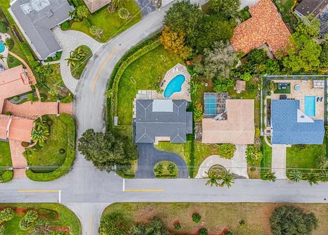 Property at 1049 W Palmetto Park Rd, Boca Raton, FL 33486, 3 beds, 2 baths