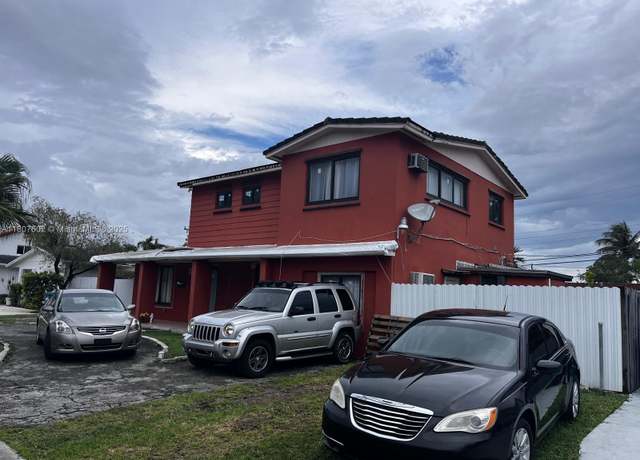 Property at 1735 SW 97th Pl, Miami, FL 33165, 4 beds, 2 baths