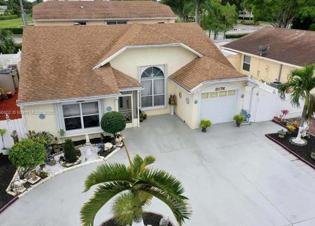Property at 8176 Scenic Turn, Boca Raton, FL 33433, 9 beds, 4 baths