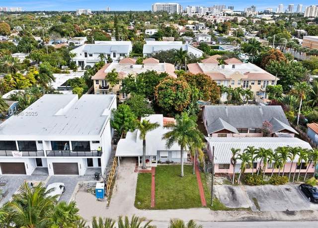 Property at 1114 NE 13th Ave, Fort Lauderdale, FL 33304, 2 beds, 1 bath