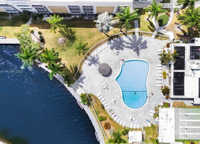 Property at 3000 NE 16th Ave #408, Oakland Park, FL 33334, 1 bed, 1 bath