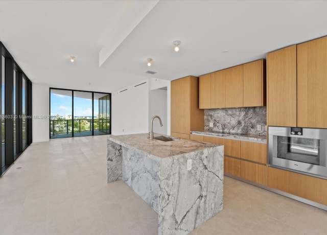 Property at 500 Alton Rd #1105, Miami Beach, FL 33139, 2 beds, 2.5 baths