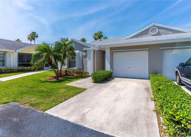Property at 2225 SE 5th Pl, Homestead, FL 33033, 2 beds, 2 baths