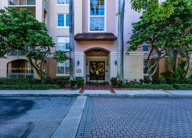 Property at 19801 E Country Club Dr #4501, Aventura, FL 33180, 2 beds, 2 baths