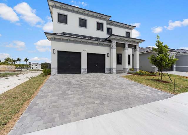 Property at 18911 SW 317th Ter, Homestead, FL 33030, 5 beds, 4 baths