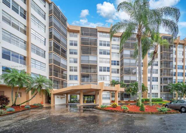 Property at 1200 Saint Charles Pl #419, Pembroke Pines, FL 33026, 2 beds, 2 baths