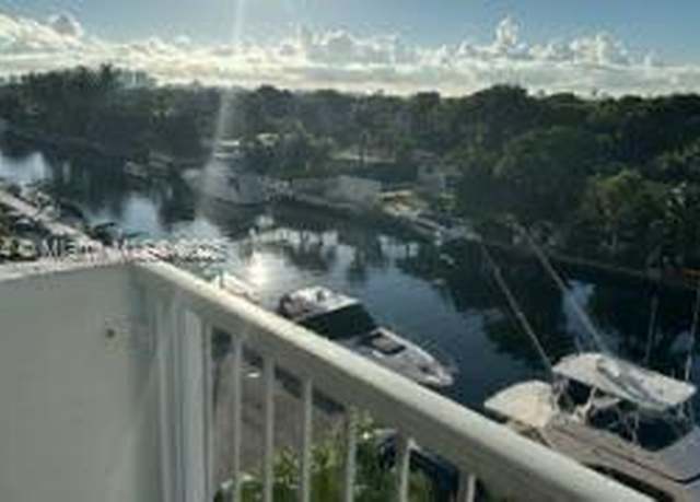 Property at 2000 NE 135th St #509, North Miami, FL 33181, 2 beds, 2 baths