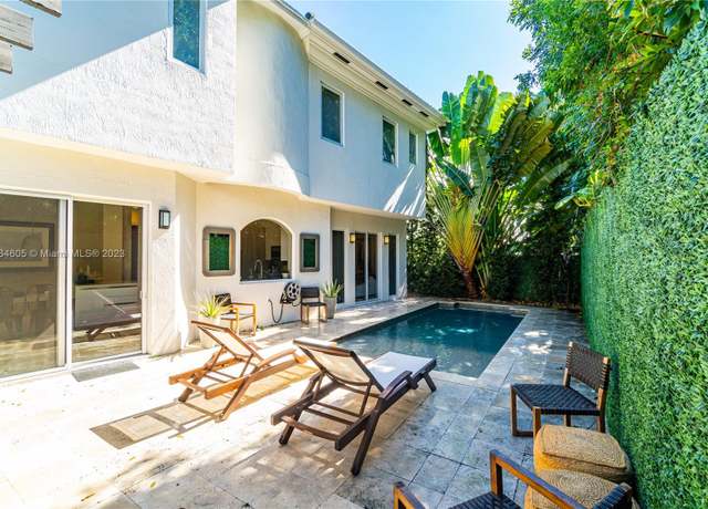 Property at 2752 Brickell Ct, Miami, FL 33129, 4 beds, 4.5 baths