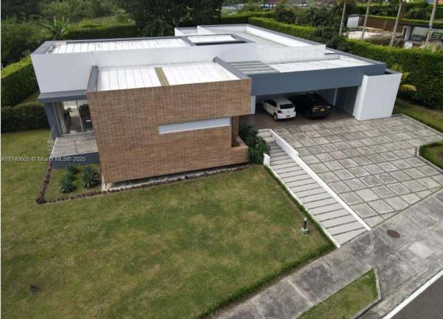 Property at Undisclosed address 660007, 4 beds, 5.5 baths