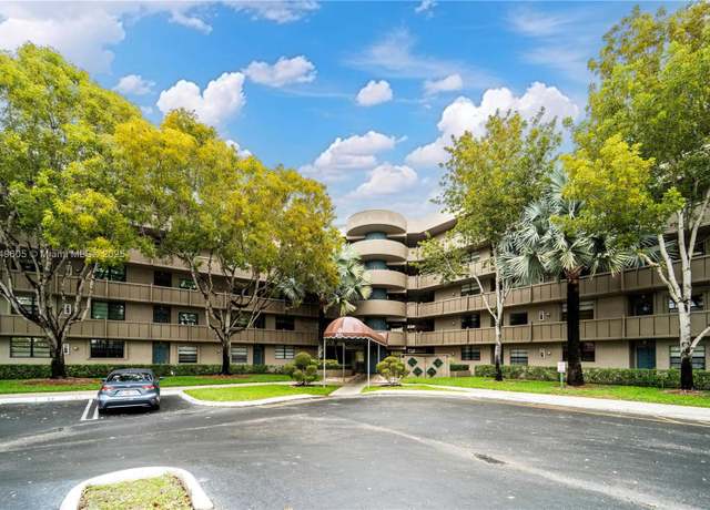 Property at 901 Colony Point Cir #521, Pembroke Pines, FL 33026, 2 beds, 2 baths