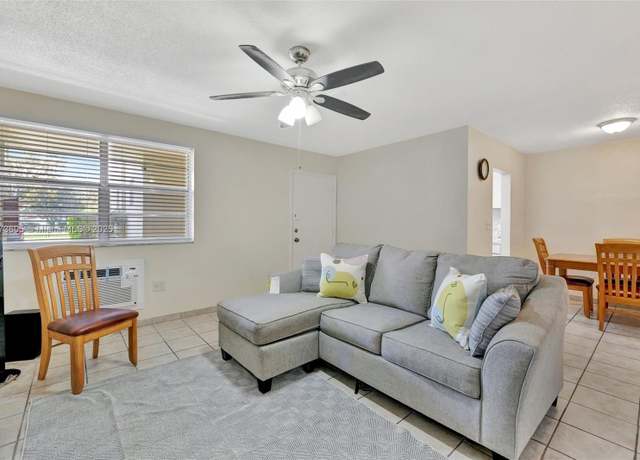 Property at 1395 NE 167th St #104, Miami, FL 33162, 1 bed, 1 bath