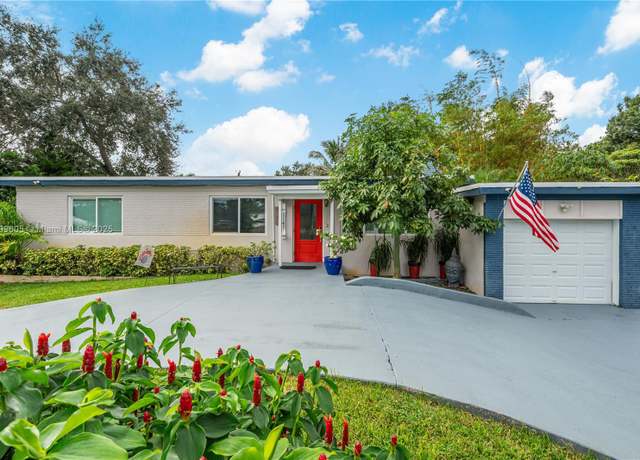 Property at 5189 SW 28th Ave, Dania Beach, FL 33312, 3 beds, 2 baths