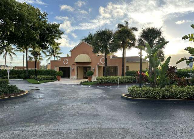 Property at 5200 NW 31st Ave #85, Fort Lauderdale, FL 33309, 2 beds, 2 baths
