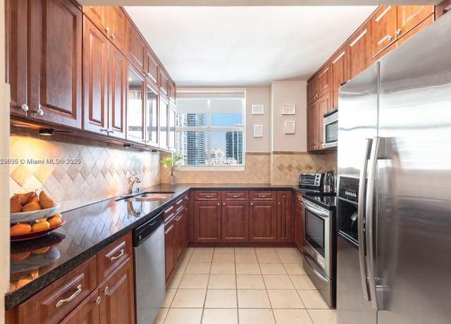 Property at 1250 S Miami Ave #2214, Miami, FL 33130, 2 beds, 2 baths