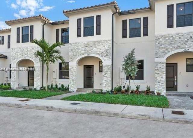 Property at 11787 SW 247th Ter #11787, Homestead, FL 33032, 3 beds, 2.5 baths