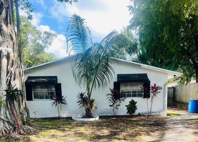 Property at 2350 SW 18th Ter, Fort Lauderdale, FL 33315, 8 beds, 5 baths