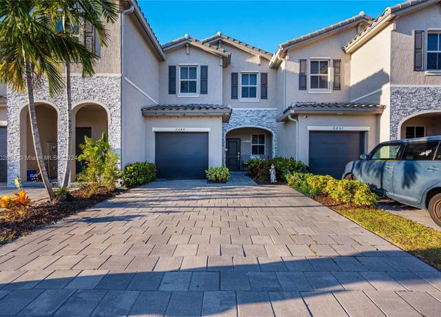 Property at 2649 SE 13th St #2649, Homestead, FL 33035, 3 beds, 2.5 baths