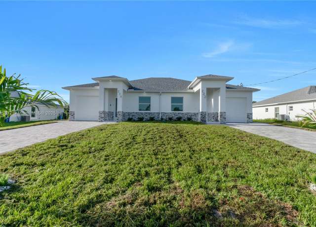 Property at 222-224 Pullman St, Lehigh Acres, FL 33974, 6 beds, 4 baths