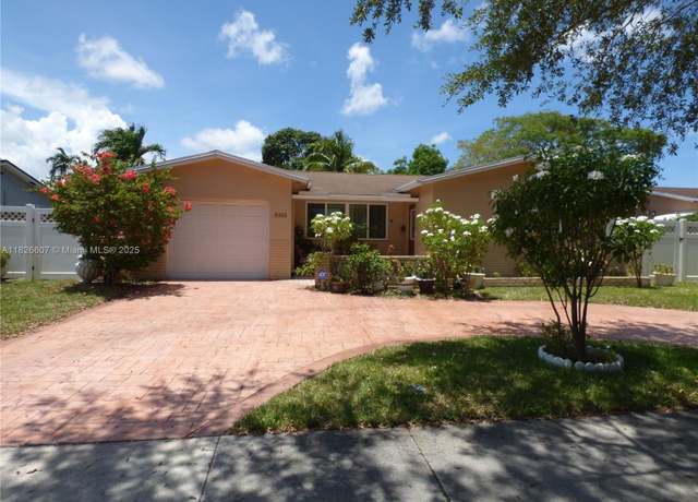 Property at 5501 Johnson St, Hollywood, FL 33021, 3 beds, 2 baths
