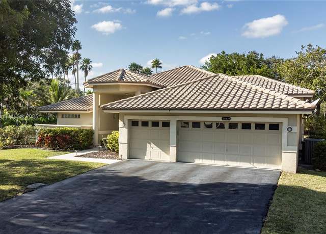 Property at 10969 NW 55th St, Coral Springs, FL 33076, 4 beds, 3 baths