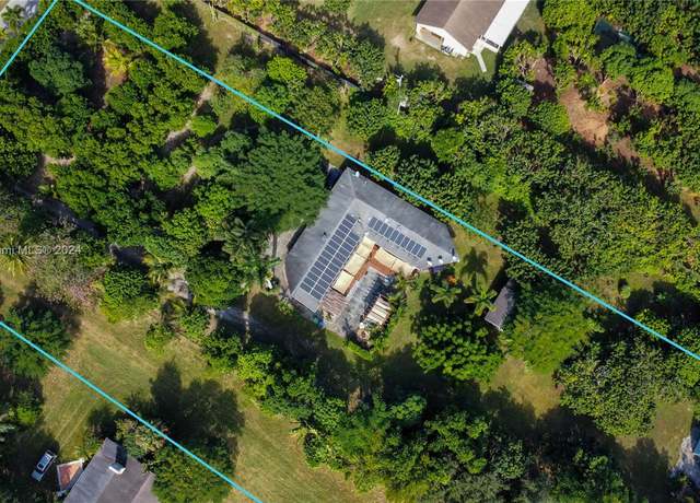 Property at 37225 SW 214th Ave, Homestead, FL 33034, 3 beds, 2 baths