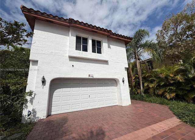 Property at 11322 SW 147th Pl, Miami, FL 33196, 4 beds, 2.5 baths