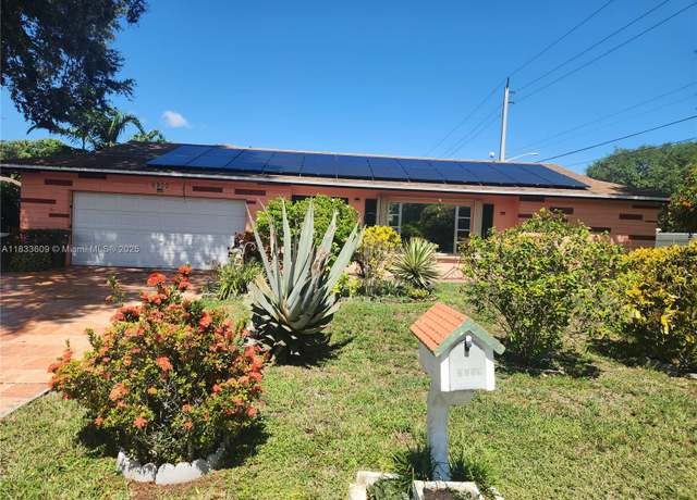 Property at 6900 NW 94th Ave, Tamarac, FL 33321, 3 beds, 2 baths