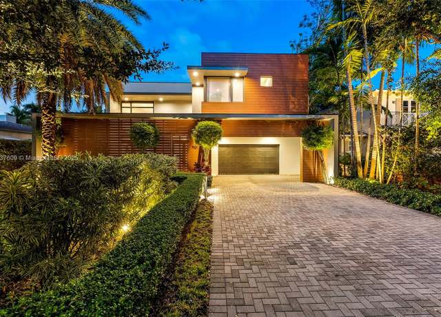 Property at 7621 SW 59th Ct, South Miami, FL 33143, 6 beds, 6.5 baths