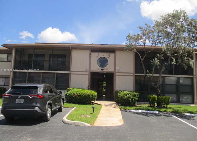 Property at 10715 W Clairmont Cir #212, Tamarac, FL 33321, 2 beds, 2 baths