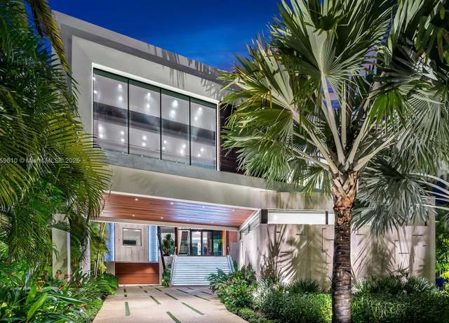 Property at 1133 Belle Meade Island Dr, Miami, FL 33138, 7 beds, 5.5 baths