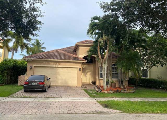 Property at 2955 SW 134th Ave, Miramar, FL 33027, 5 beds, 3 baths