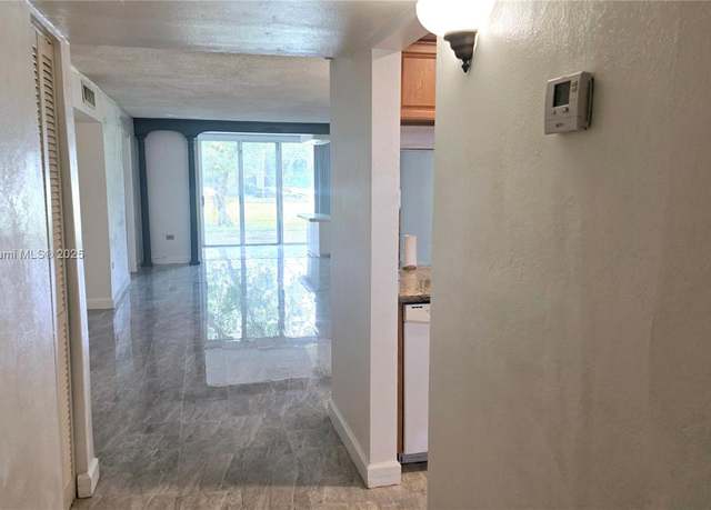 Property at 447 NE 195th St #119, Miami, FL 33179, 2 beds, 2 baths