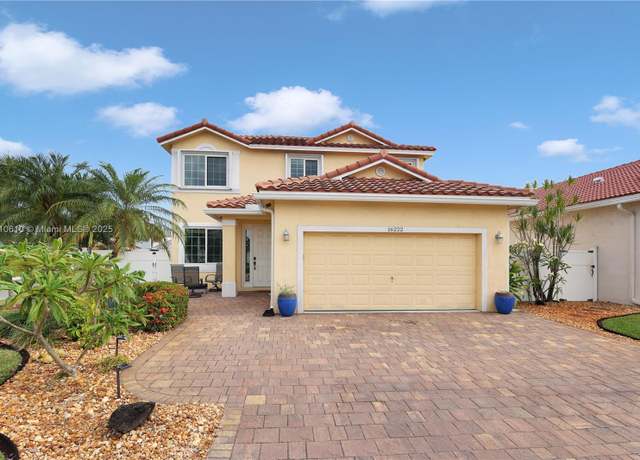 Property at 16222 NW 17th Ct, Pembroke Pines, FL 33028, 4 beds, 2.5 baths