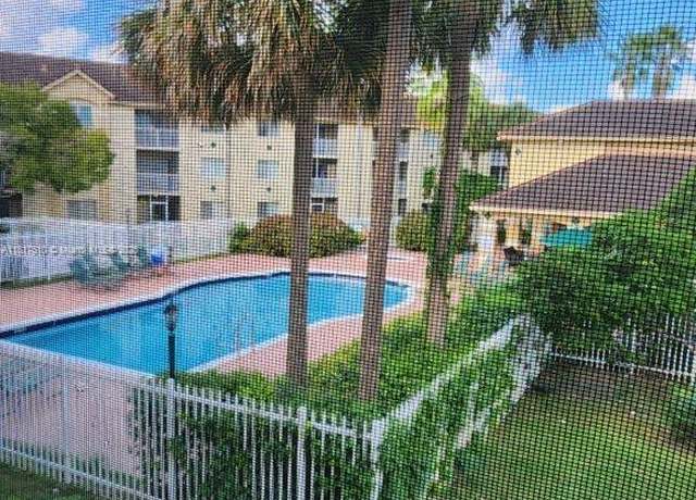 Property at 460 S Park Rd Unit 6-209, Hollywood, FL 33021, 2 beds, 2 baths