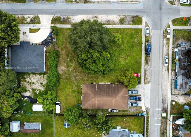 Property at 2302 NW 82nd St, Miami, FL 33147
