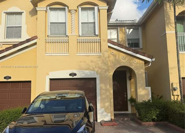 Property at 973 SW 149th Ct, Miami, FL 33194, 3 beds, 2.5 baths