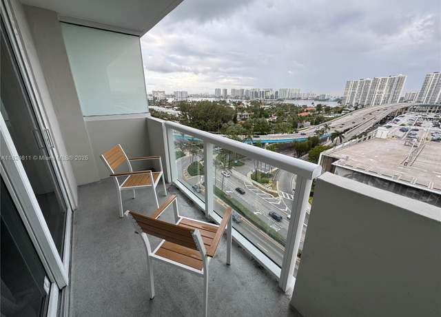 Property at 19201 Collins Ave #1137, Sunny Isles Beach, FL 33160, 1 bath